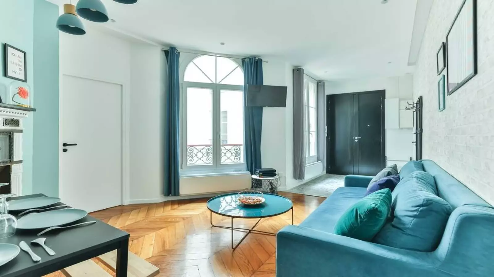 Flat Rue de Montyon in Paris