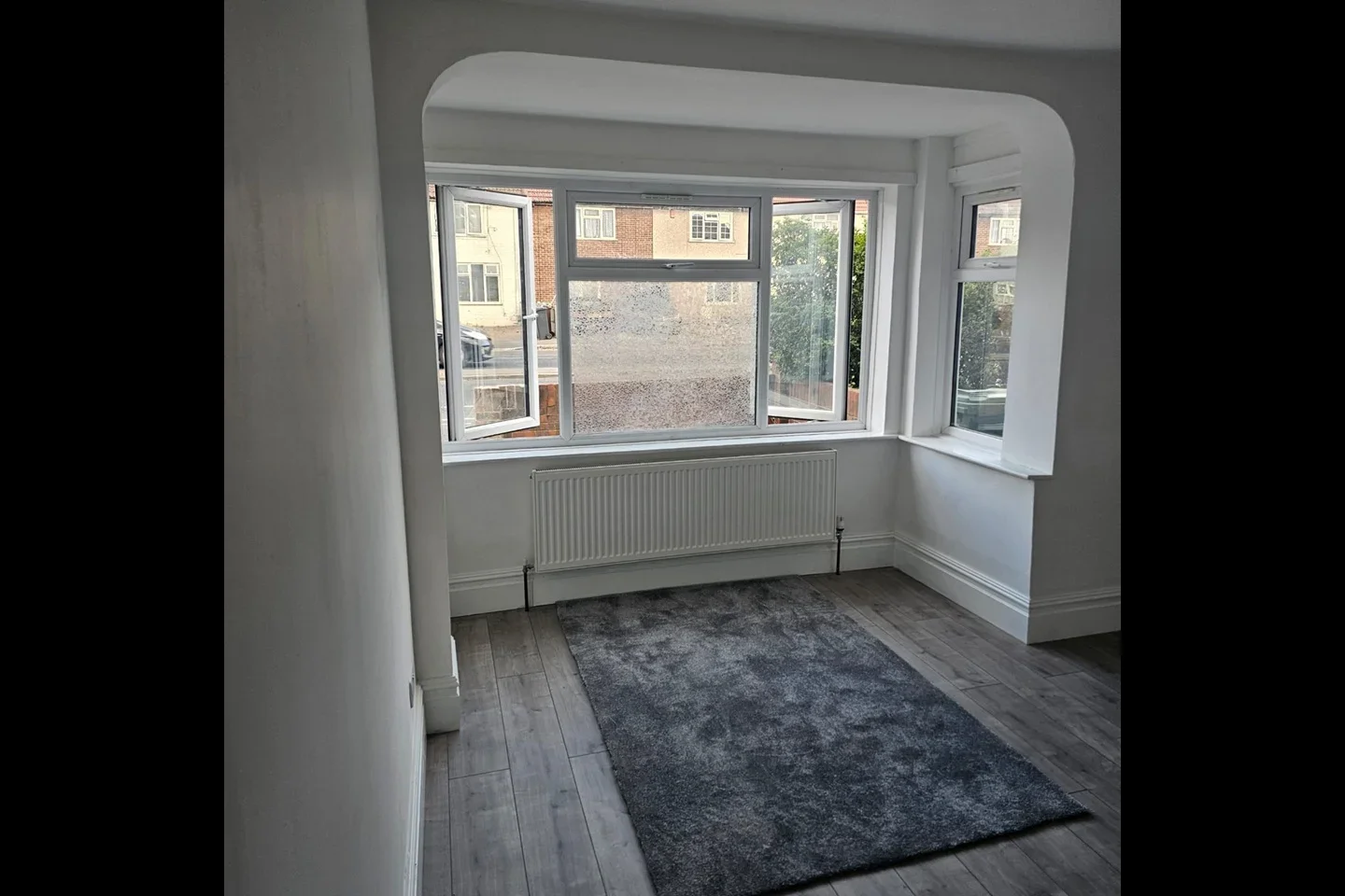 House Porters Avenue in Greater London