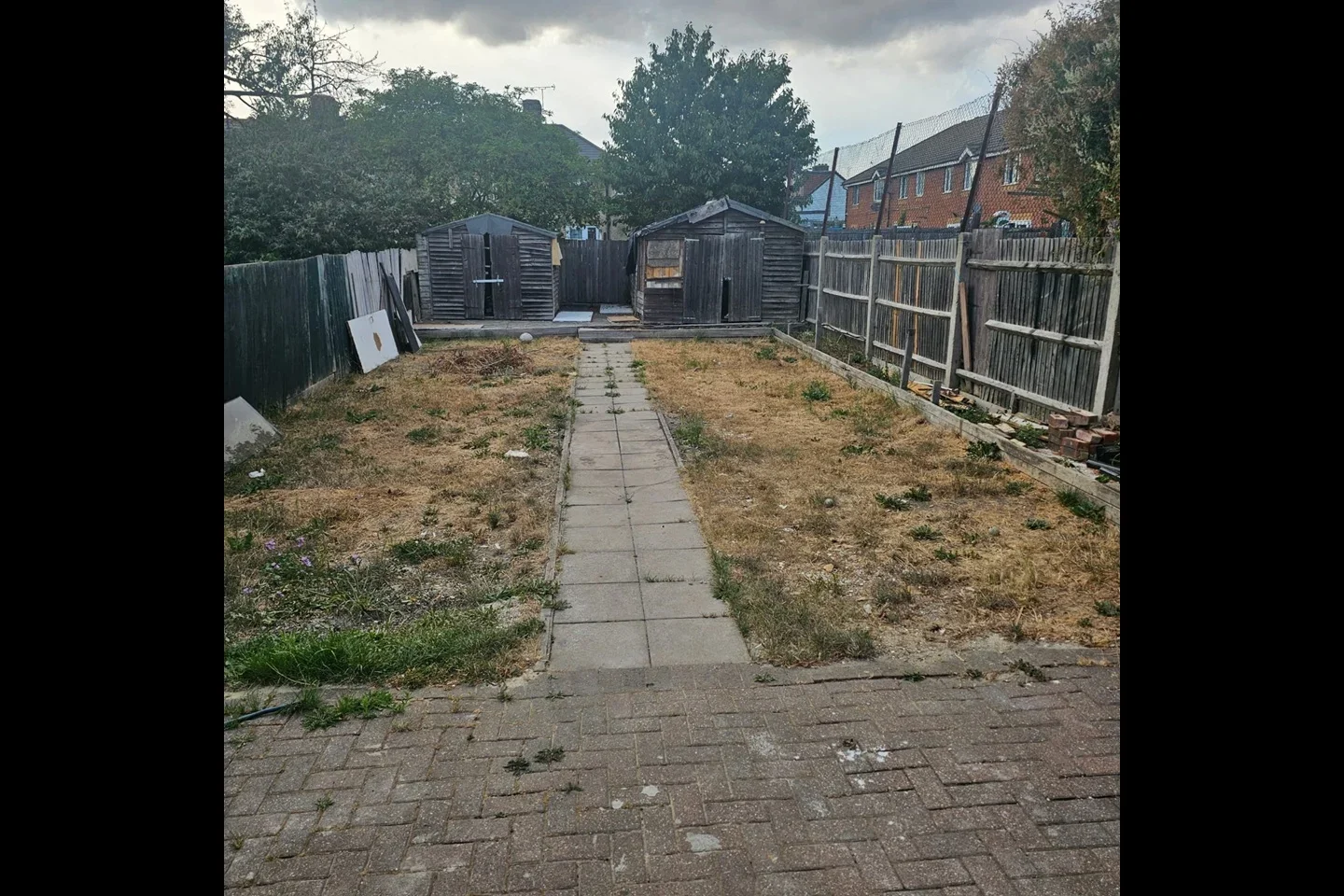House Porters Avenue in Greater London