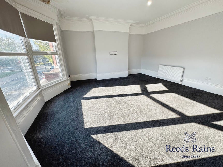 Flat Holderness Road in Kingston Upon Hull