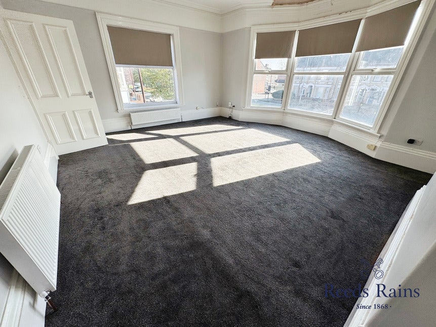 Flat Holderness Road in Kingston Upon Hull