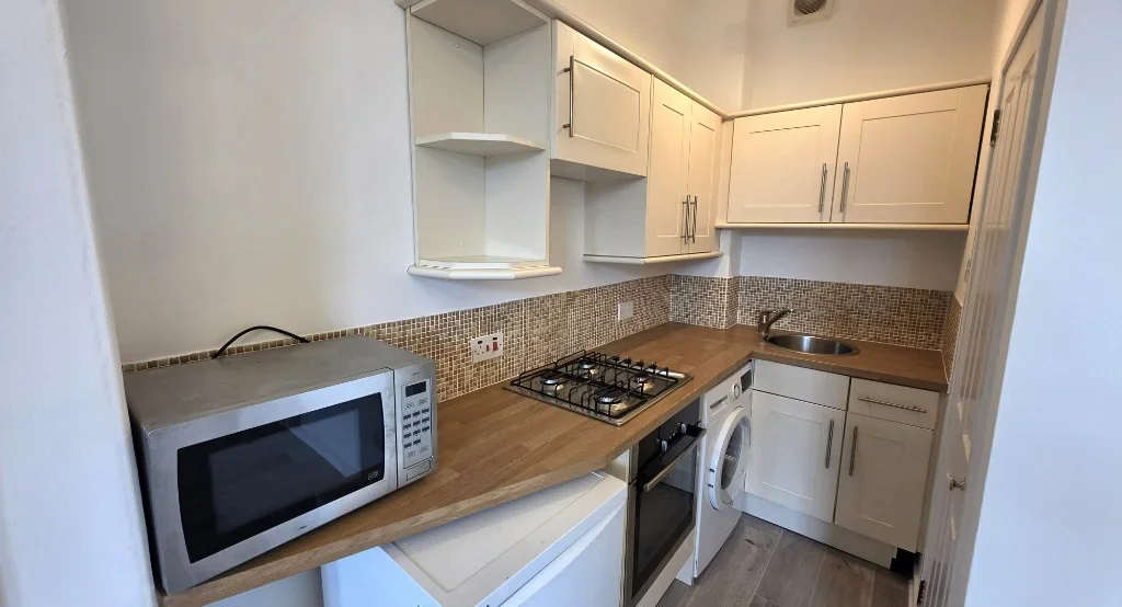Flat Mid Stocket Road in Aberdeen City
