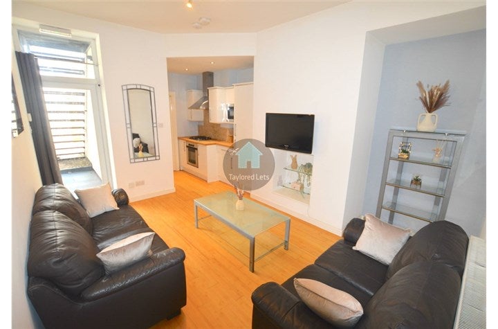 Flat Cartington Terrace in Newcastle upon Tyne