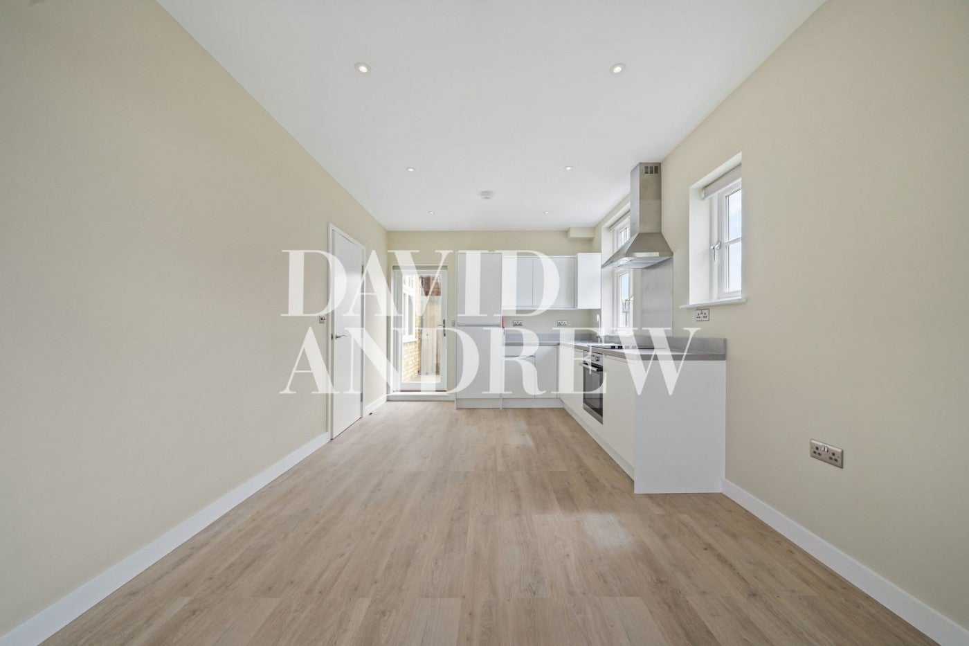 Flat Fortis Green in Greater London