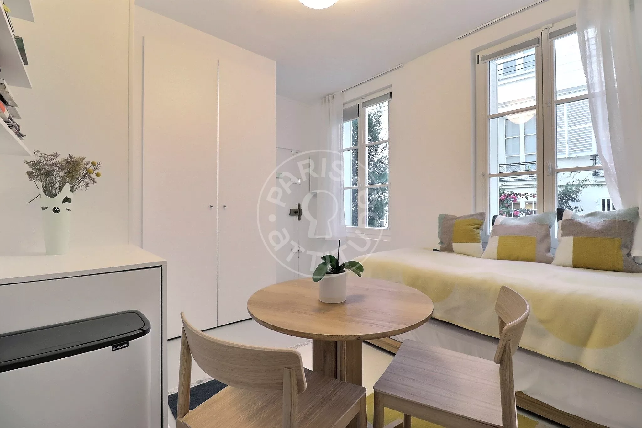 Flat Rue Séguier in Paris