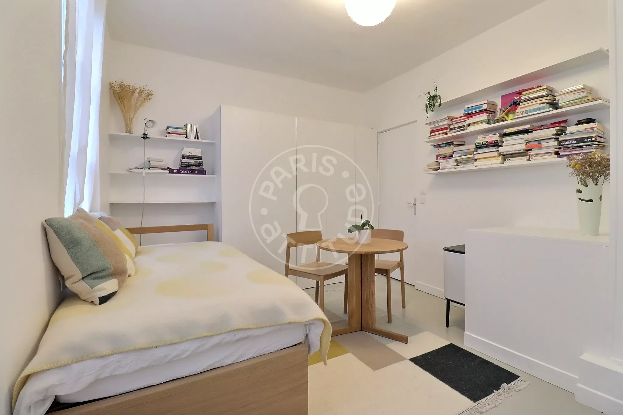 Flat Rue Séguier in Paris