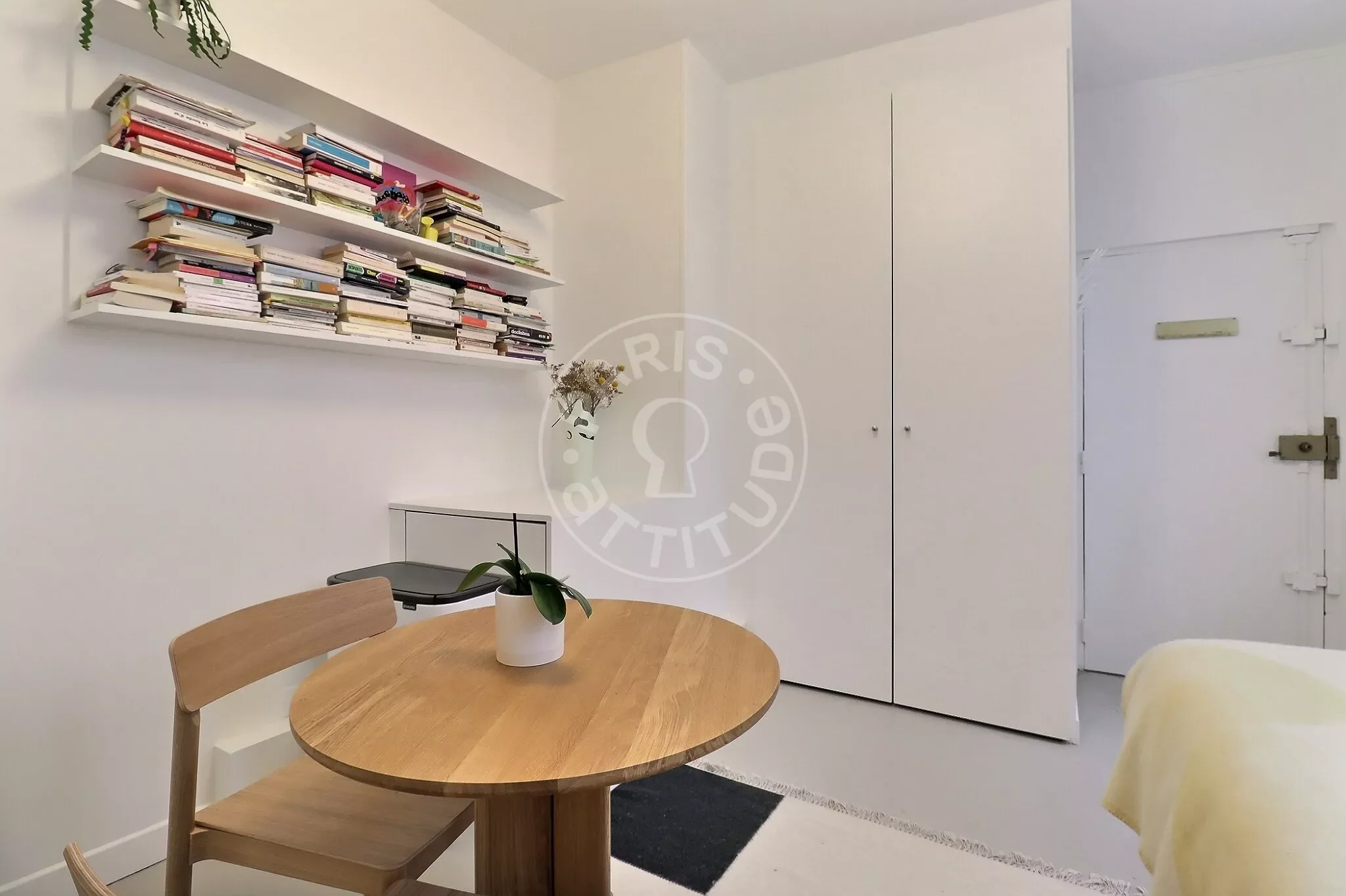 Flat Rue Séguier in Paris