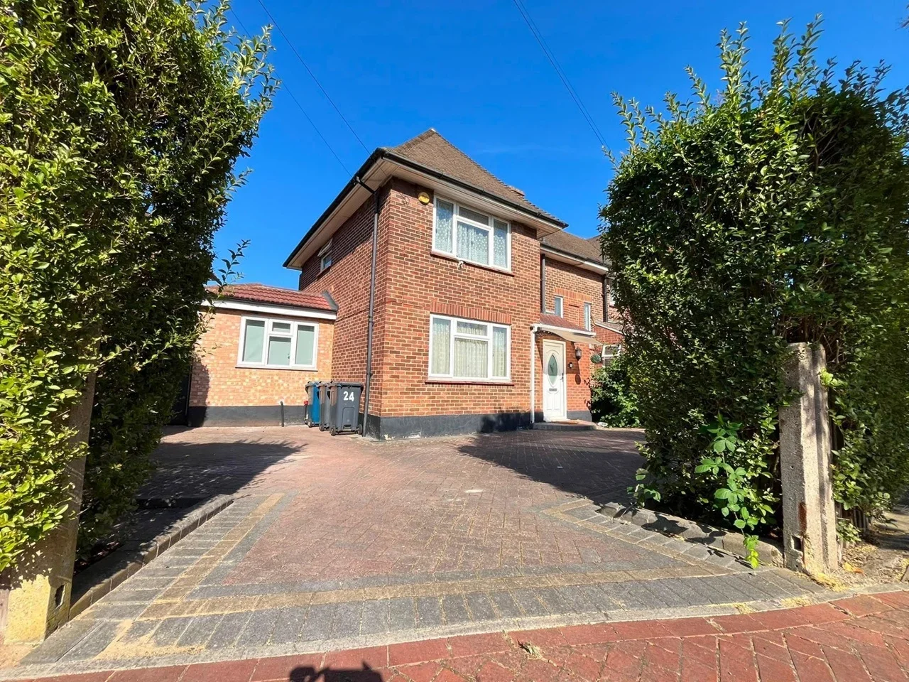 House Drinkwater Road in Greater London