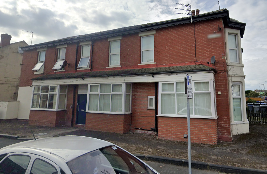Flat Saville Road in Blackpool