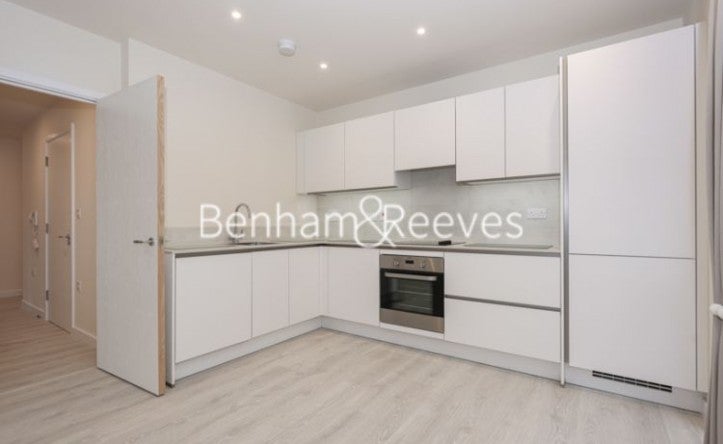 Flat Harewood Avenue in Swanwick