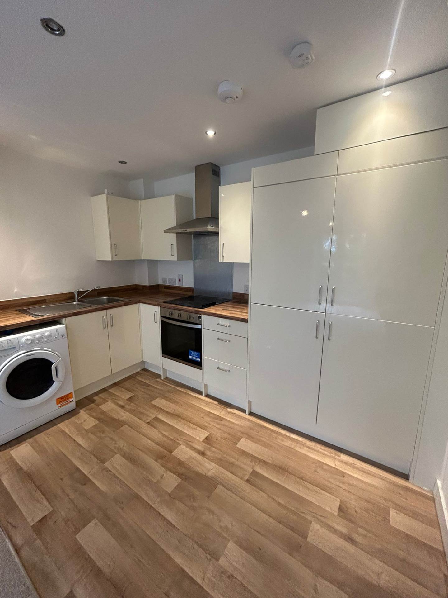 Flat London Square in Stockport