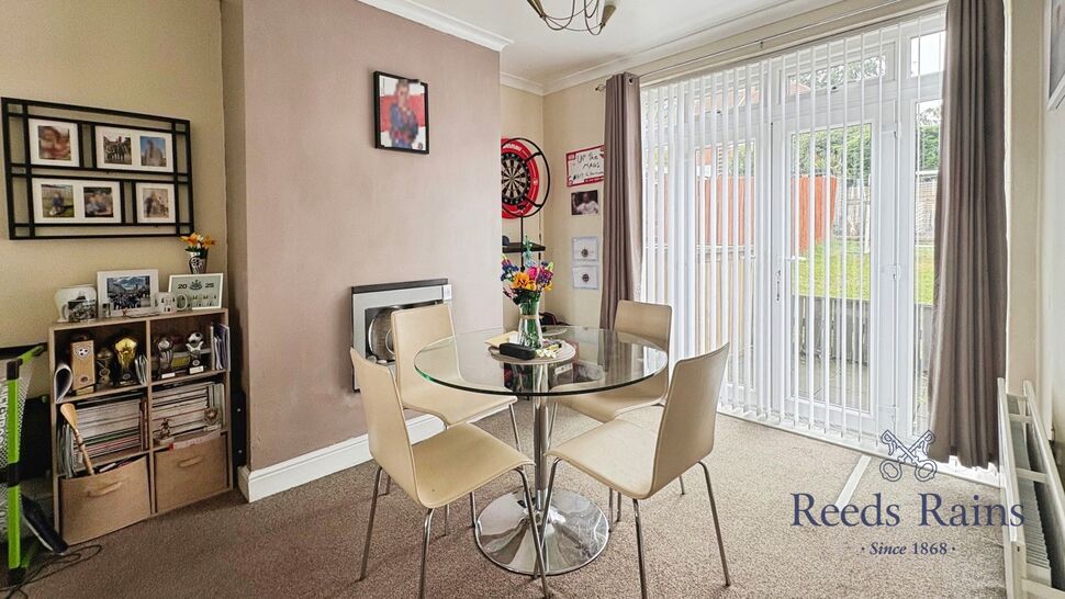 Flat Centurion Road in Newcastle upon Tyne