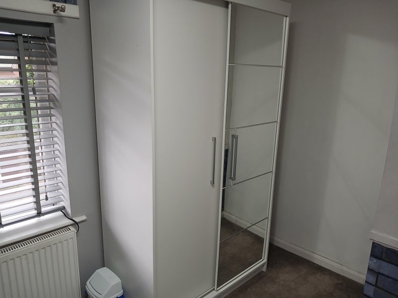 Room Peronne Crescent in Blackburn