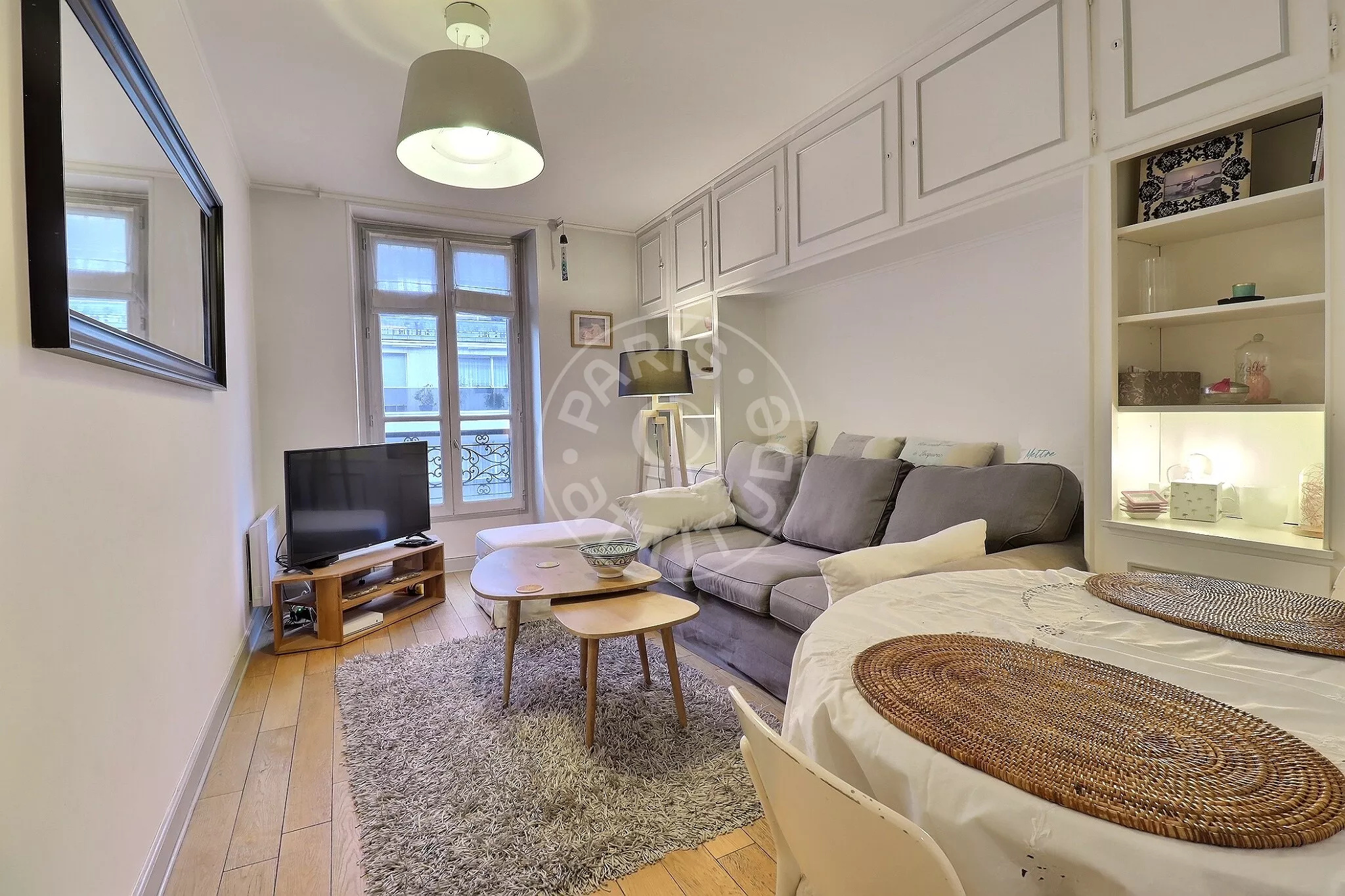 Flat Rue des Huissiers in Neuilly-sur-Seine