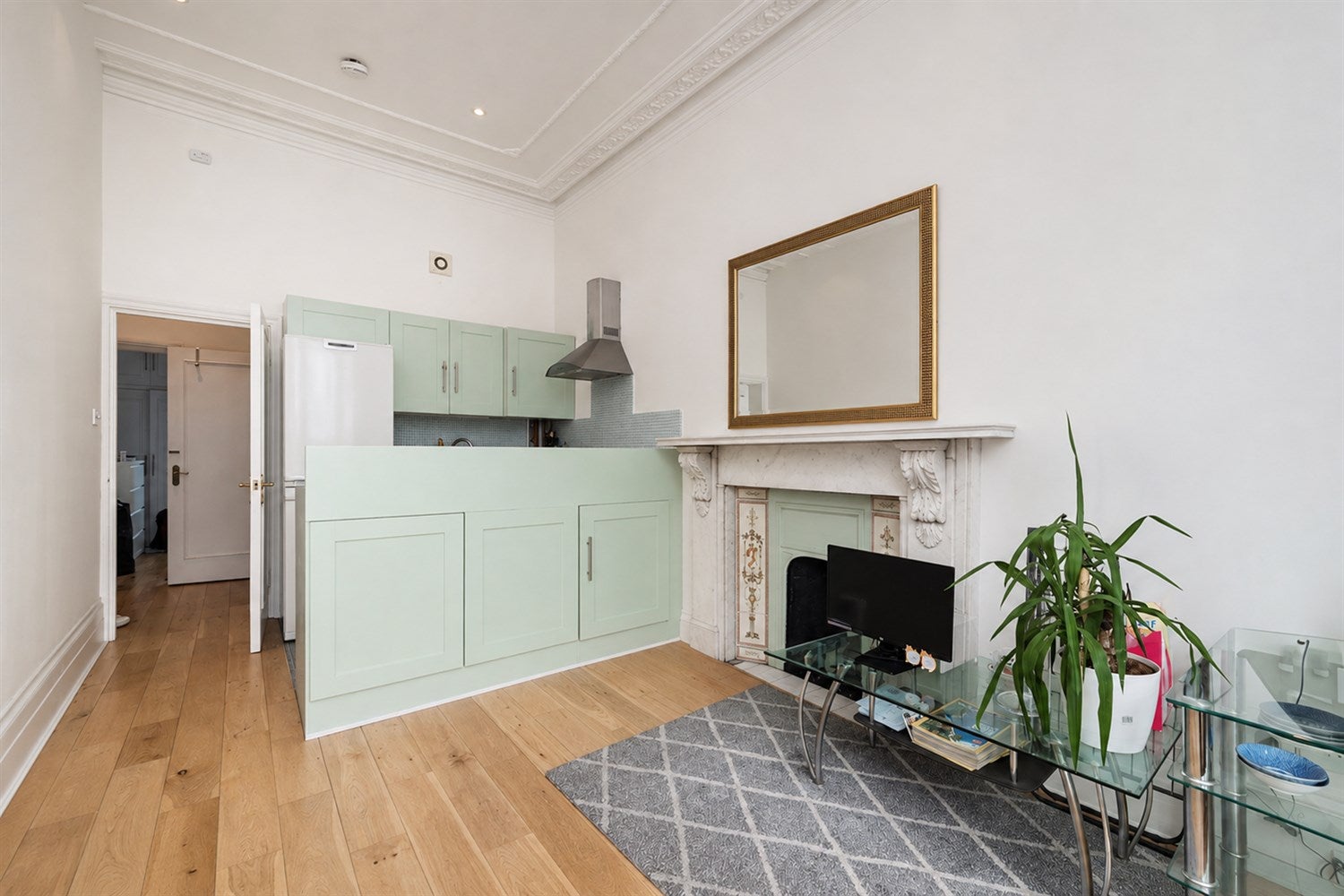 Flat Coleherne Road in Greater London