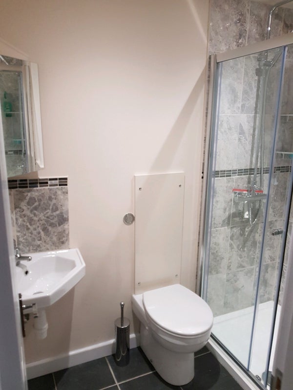 Room Bryansons Close in Bristol