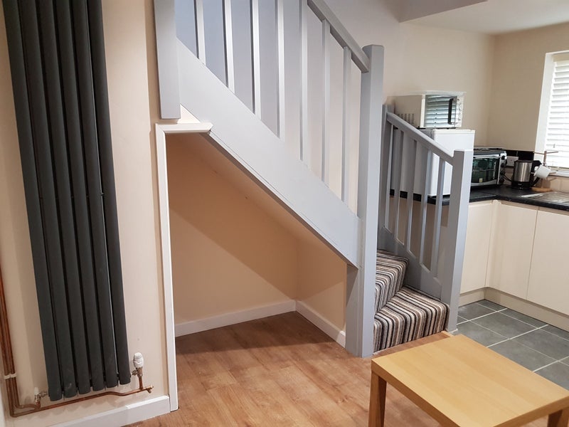 Room Bryansons Close in Bristol