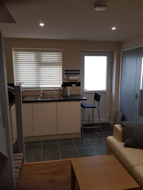 Room Bryansons Close in Bristol