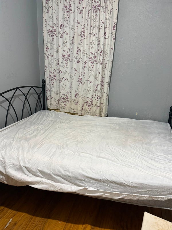 Room Gosling Way in Greater London