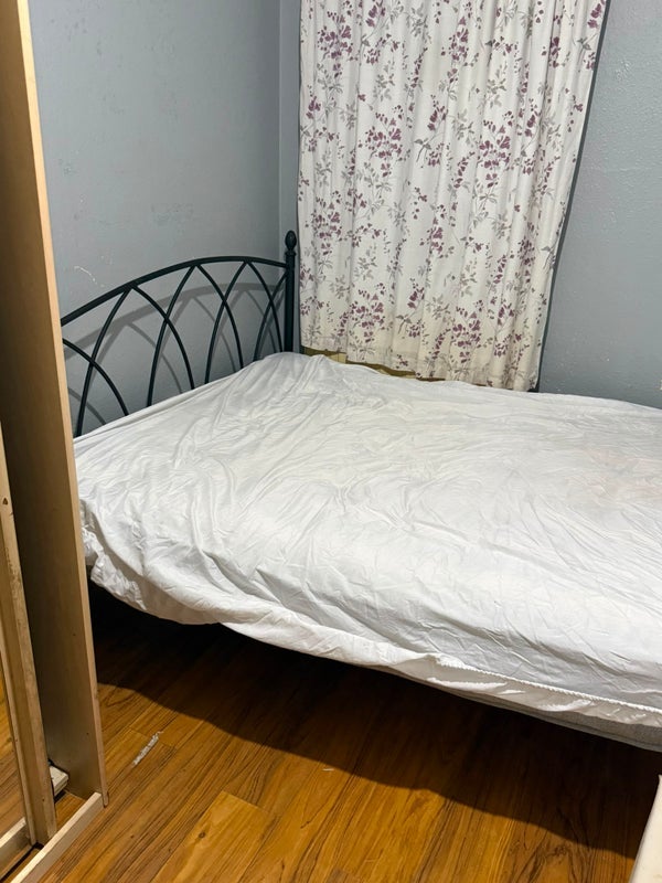 Room Gosling Way in Greater London