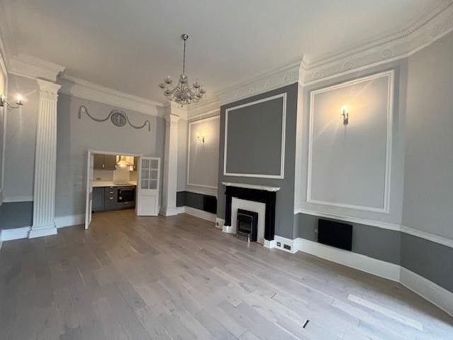 Flat Brunswick Square in Hove