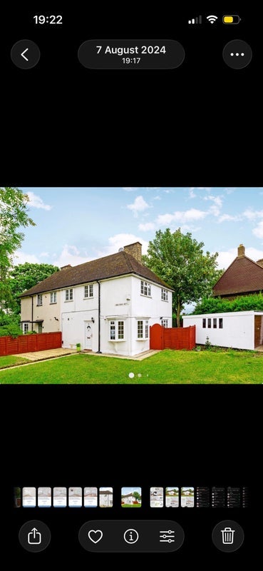 Room Red Post Hill in Greater London