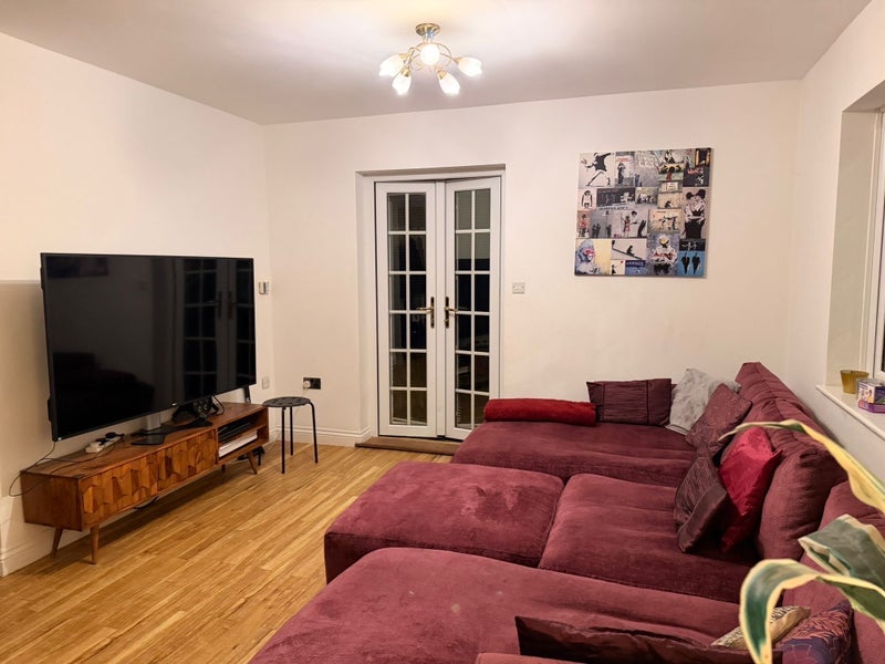 Room Red Post Hill in Greater London
