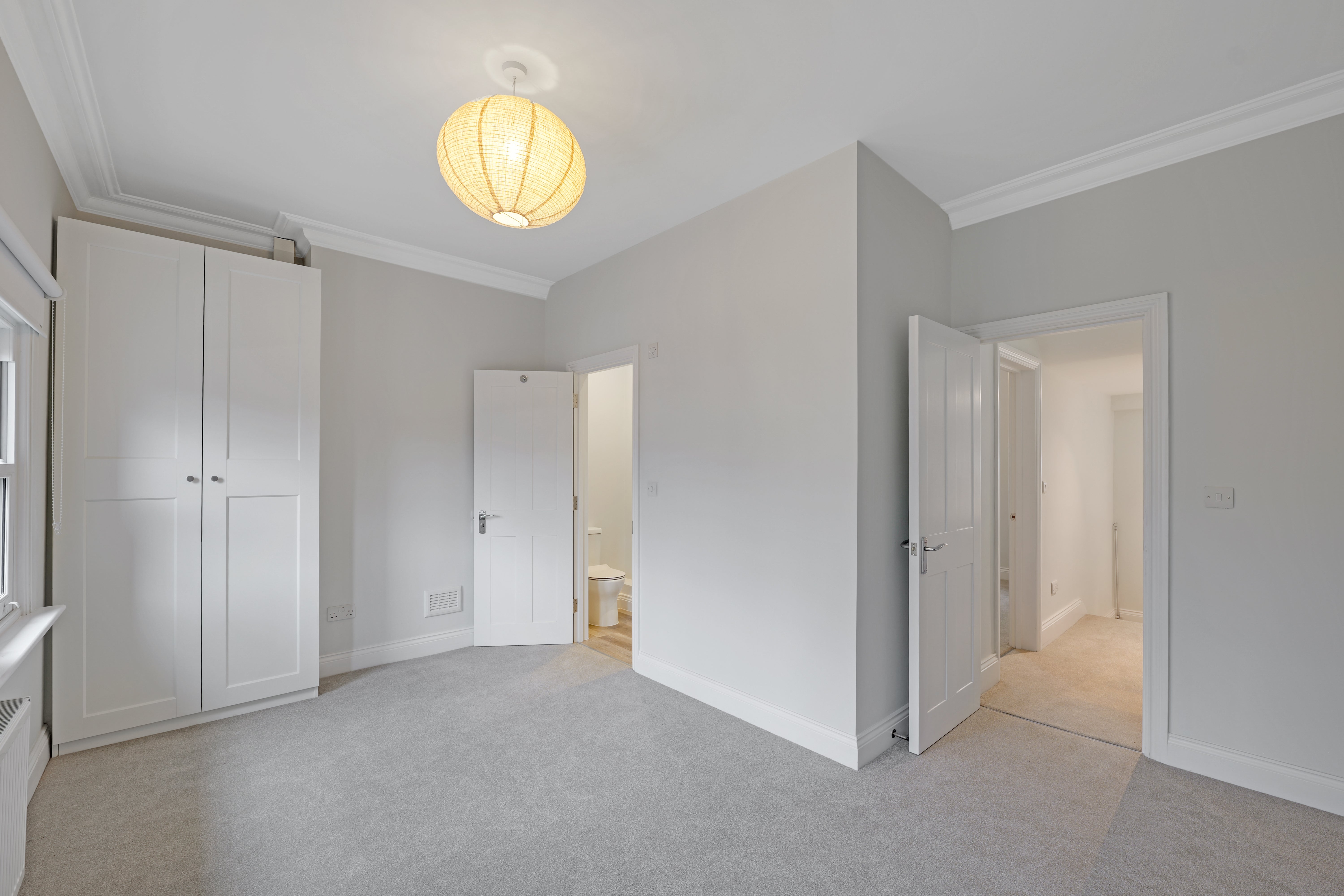 Flat Gloucester Avenue in Greater London