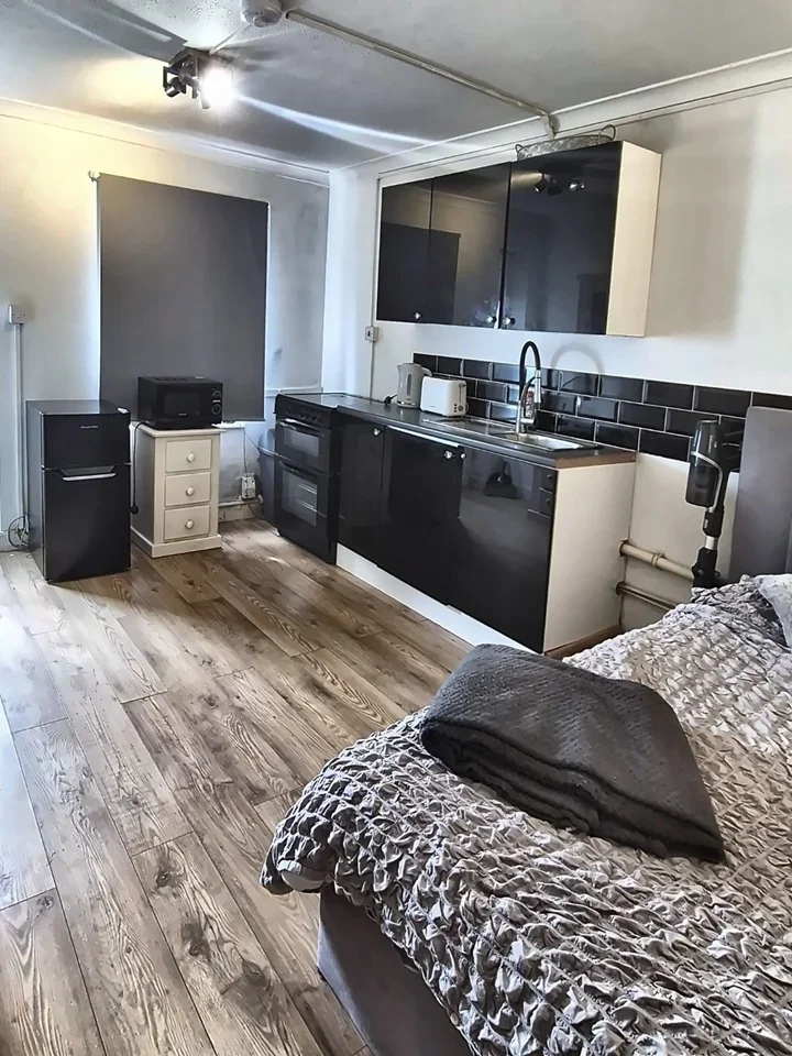 Room Collingwood Road in Basildon