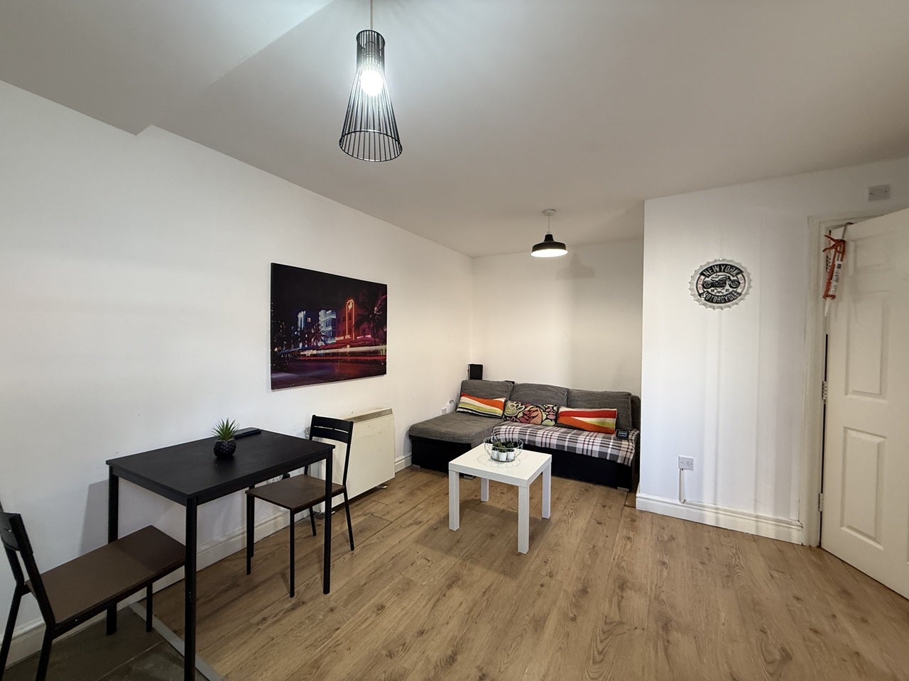 Flat Cyprus Road in Leicester
