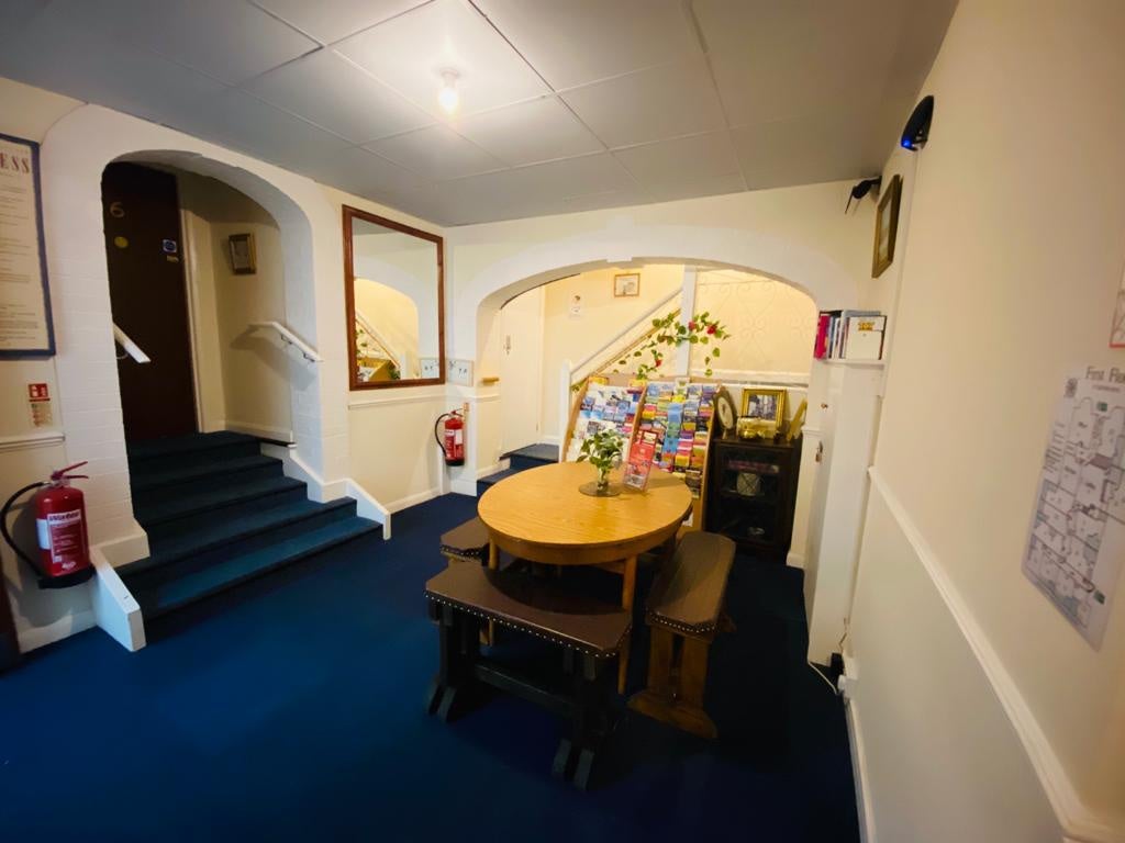 Room Littlestone Road in Folkestone and Hythe District