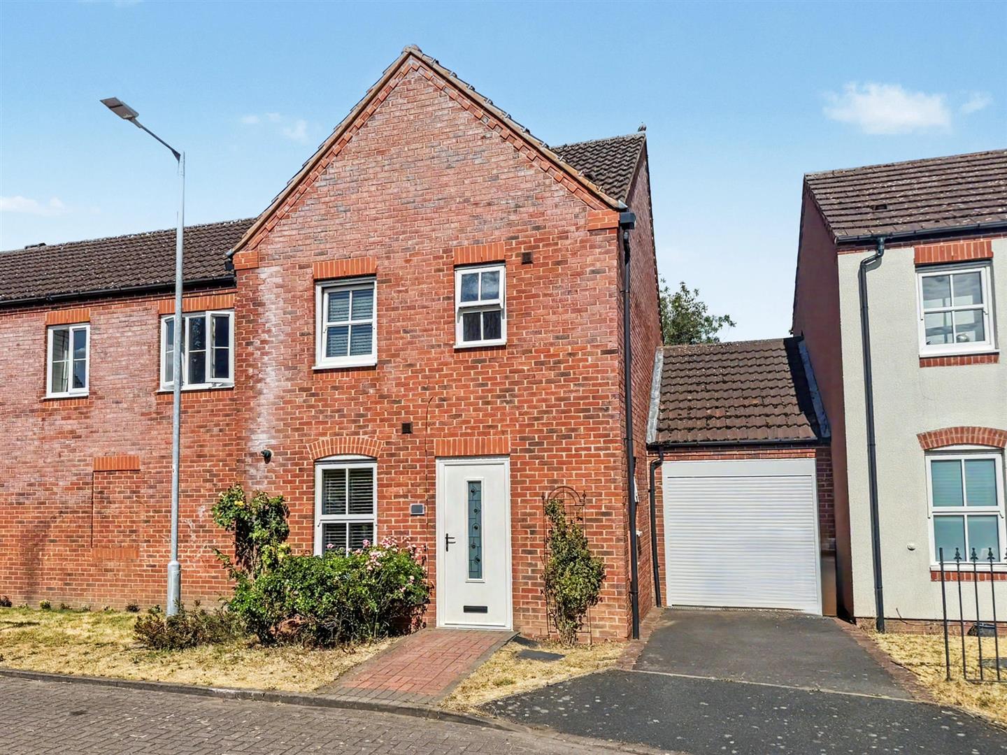 House Parnell Avenue in Lichfield