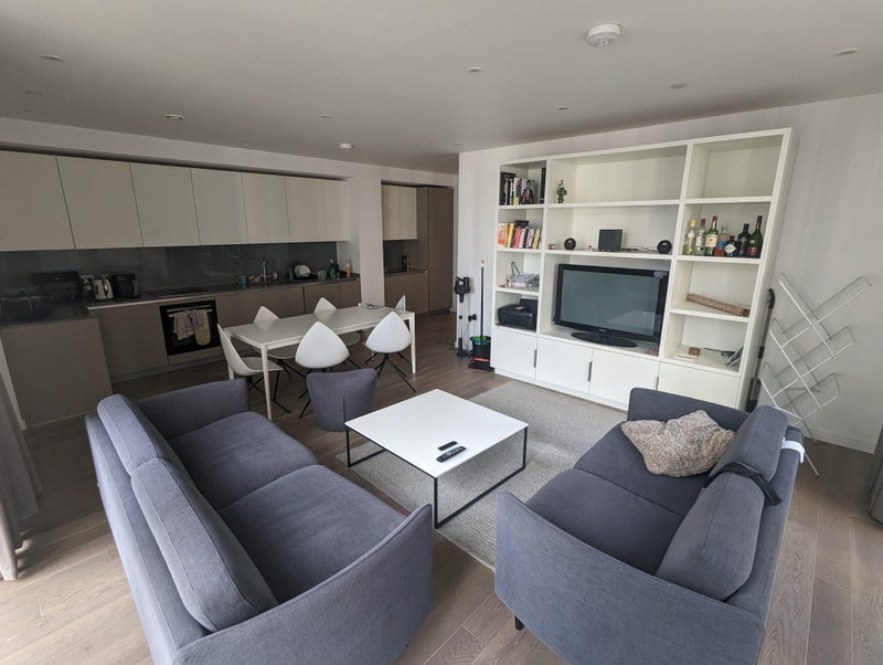 Room Fortunes Walk in Greater London