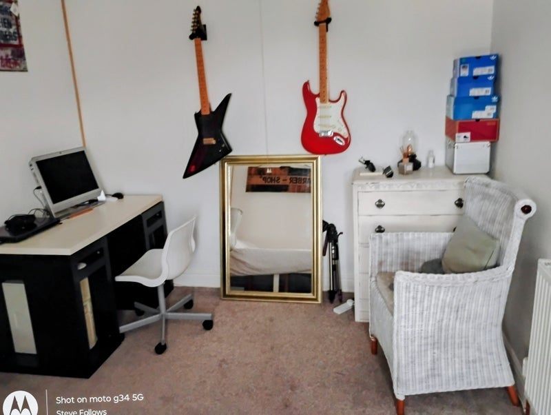 Room Smithfield Road in East Staffordshire