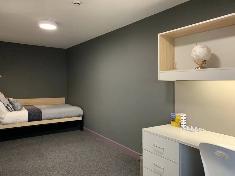 Room Marler Road in Coventry