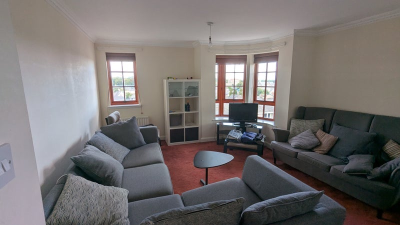 Room Orchard Brae Avenue in City of Edinburgh