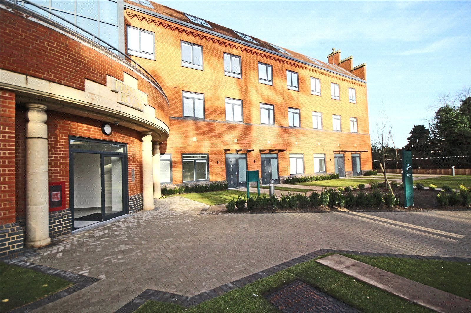 Flat High Street in Borough of Runnymede