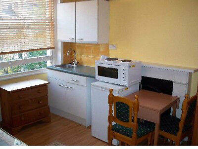Flat Matheson Road in Greater London