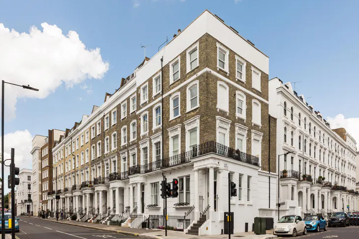 Flat Chepstow Road in City of Westminster