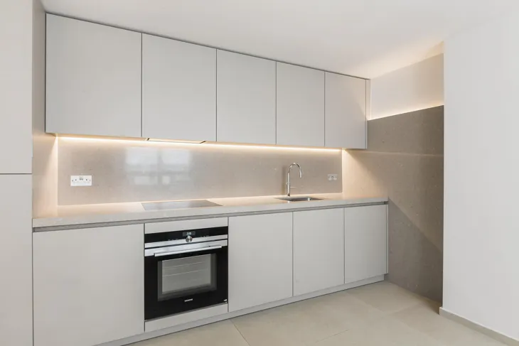 Flat Chepstow Road in City of Westminster