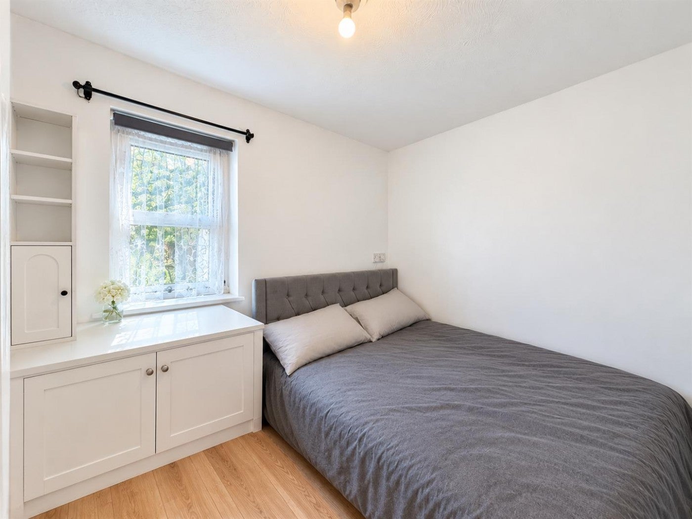 Flat Waterside in Greater London