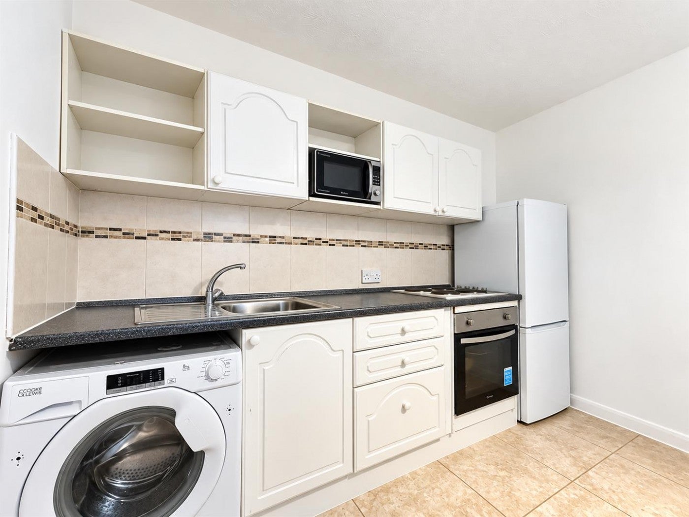Flat Waterside in Greater London