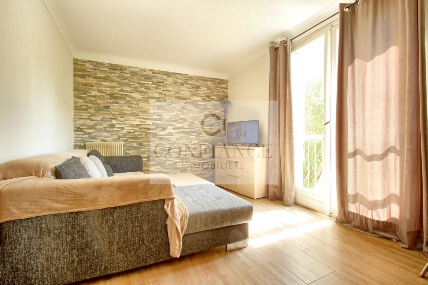 Flat Avenue des Mandariniers in Nice