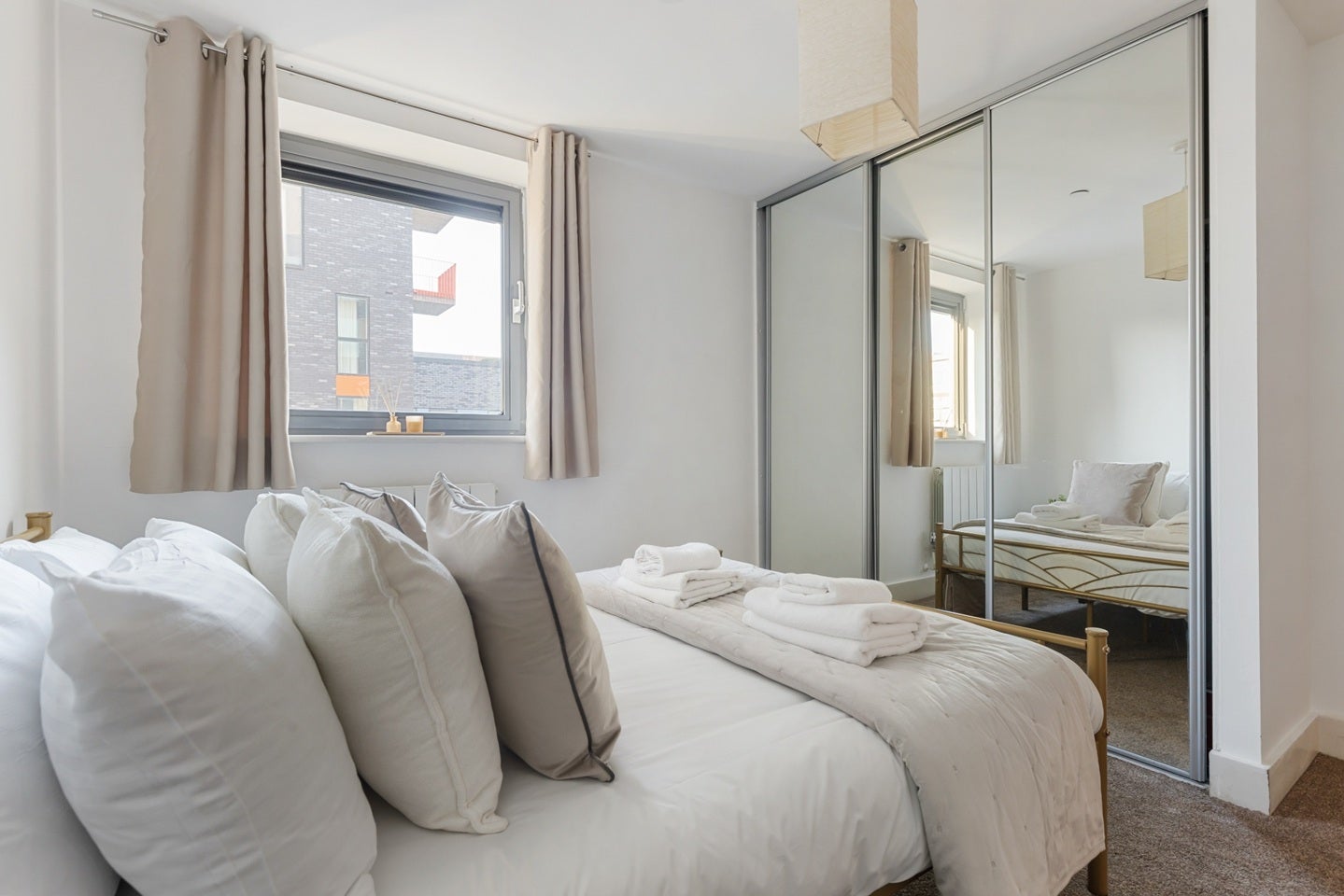 Flat Millharbour in Greater London