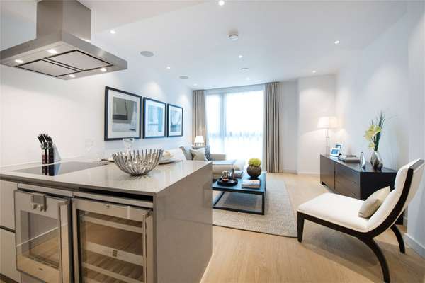 Flat Buckingham Gate in City of Westminster