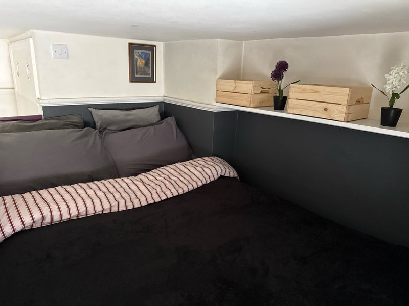 Room Broxted Road in Greater London