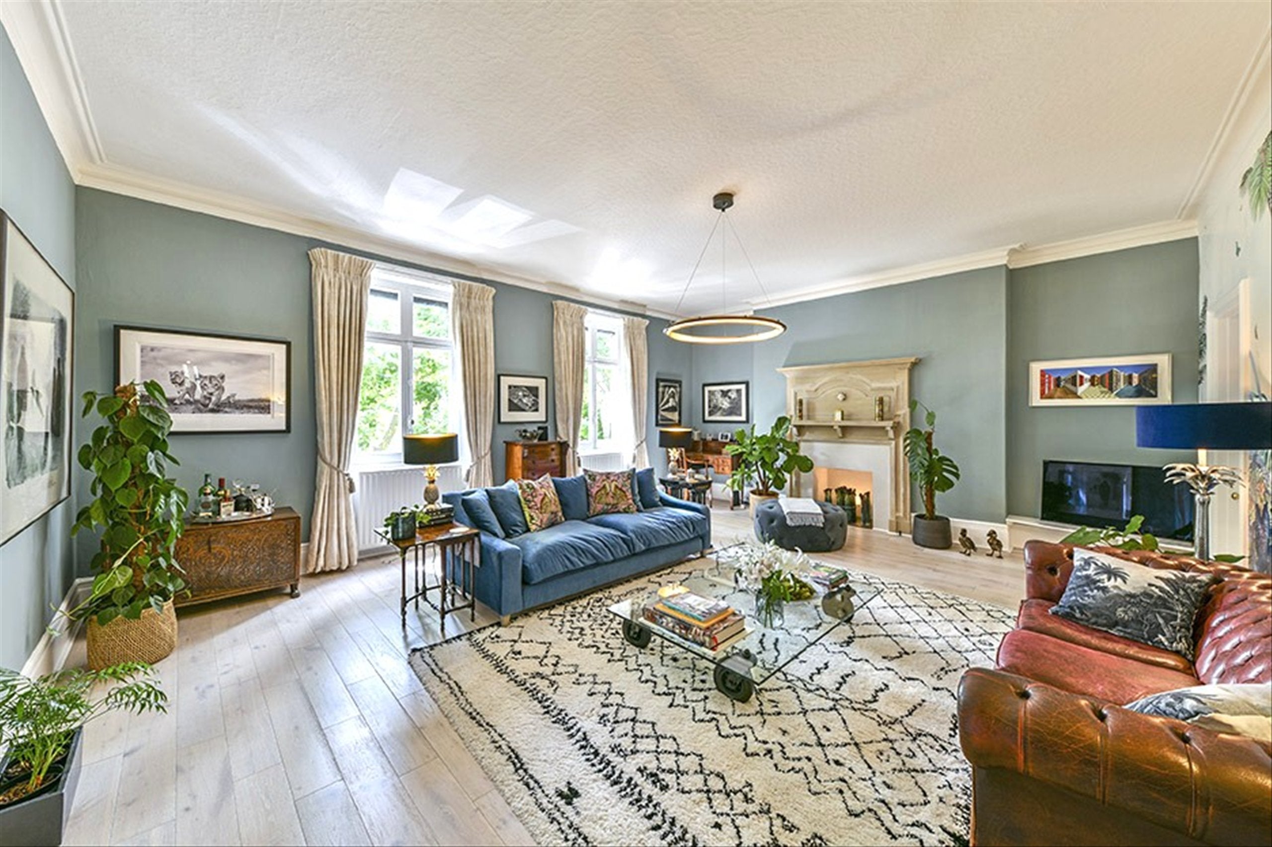 Flat Addison Road in Greater London