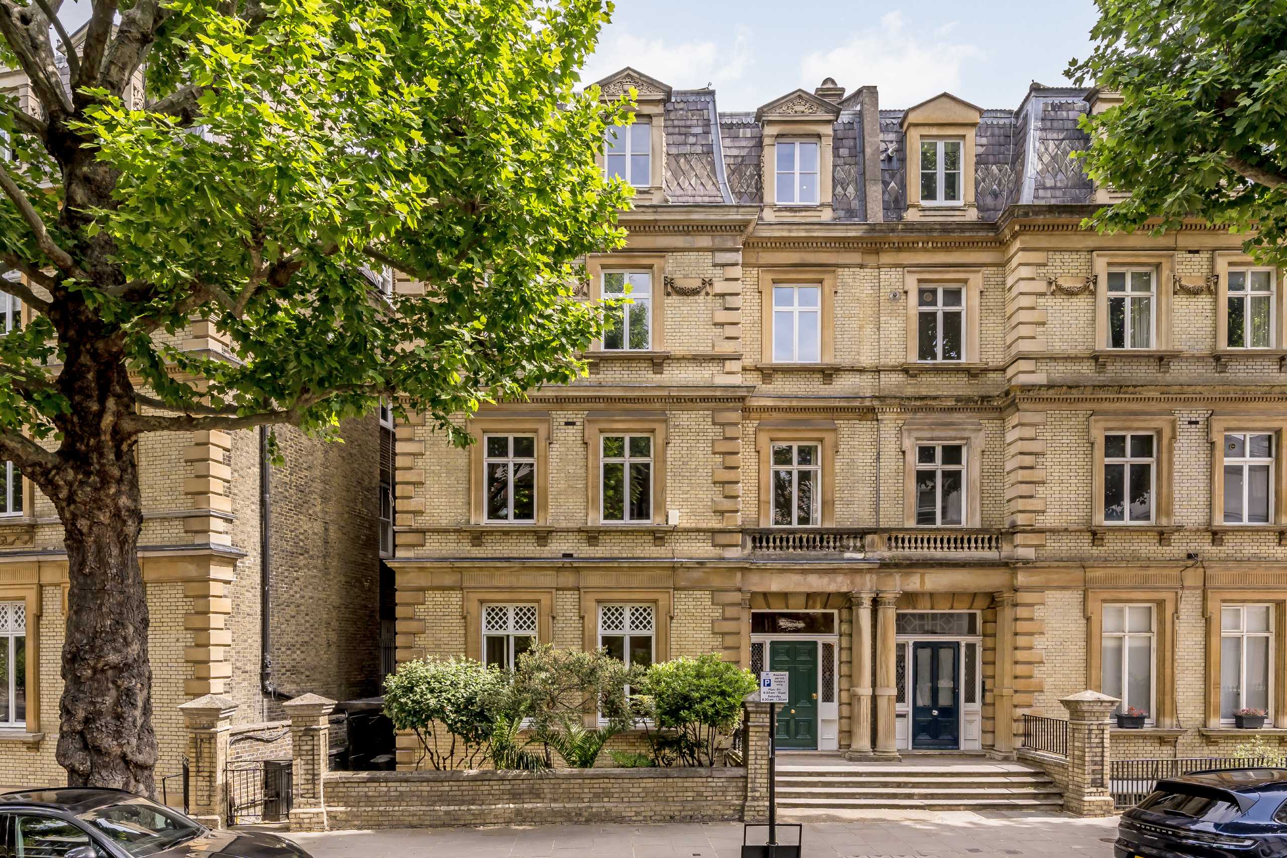 Flat Addison Road in Greater London