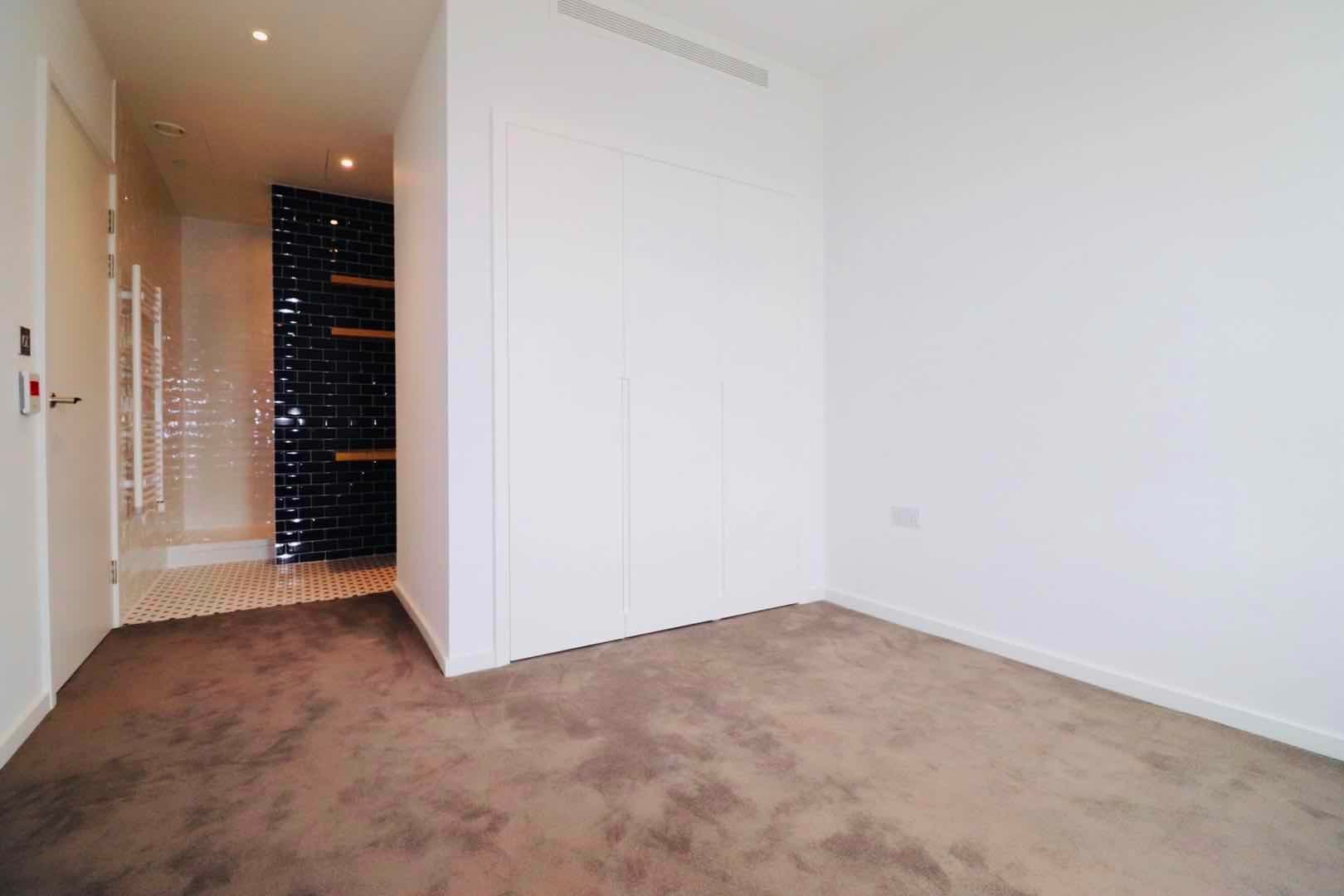 Flat Orchard Place in Greater London