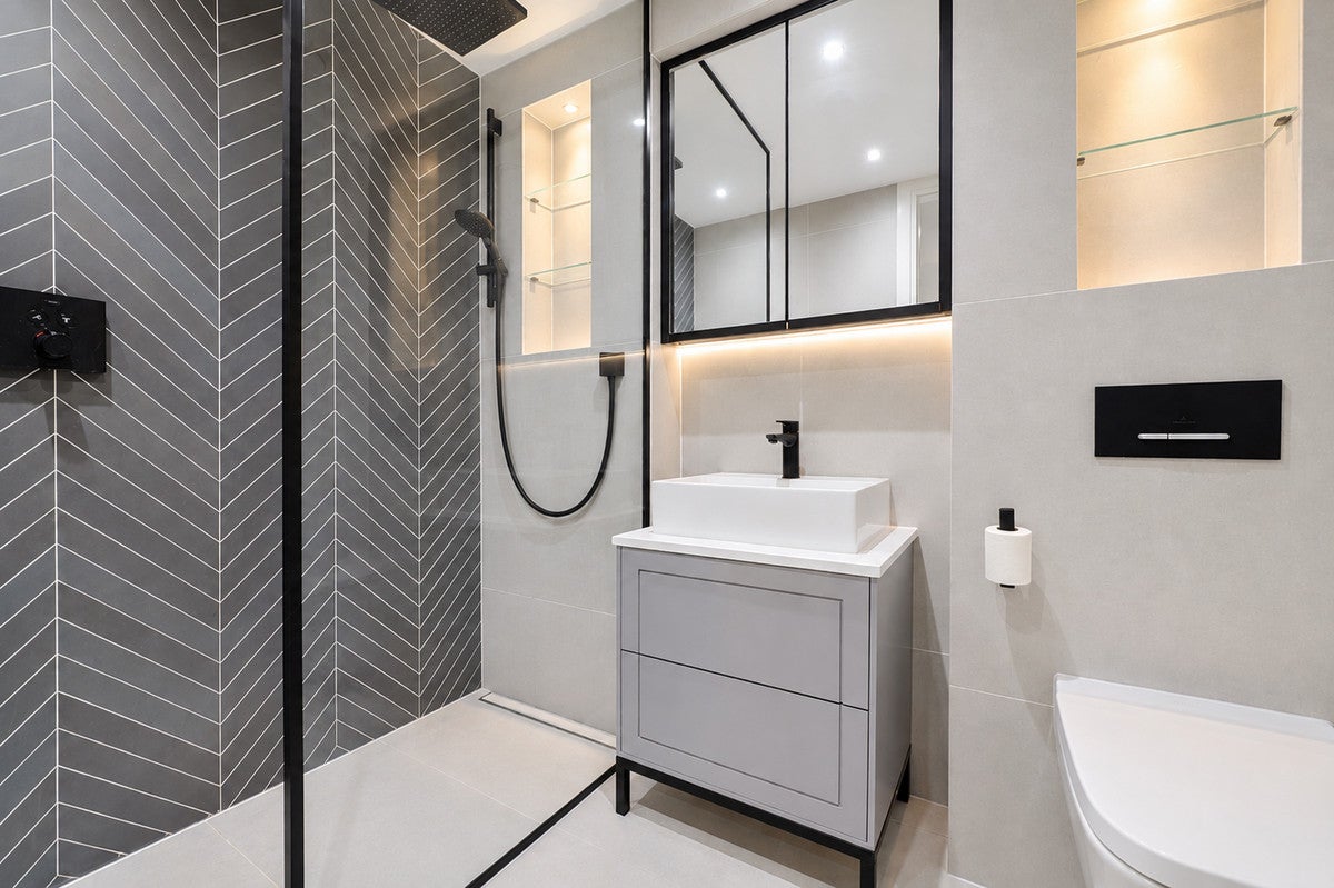 Flat Astwood Mews in Greater London